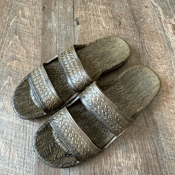 Pre-Loved Pali Hawaii Light Brown Jandals Sz 7 - Picture 1 of 4